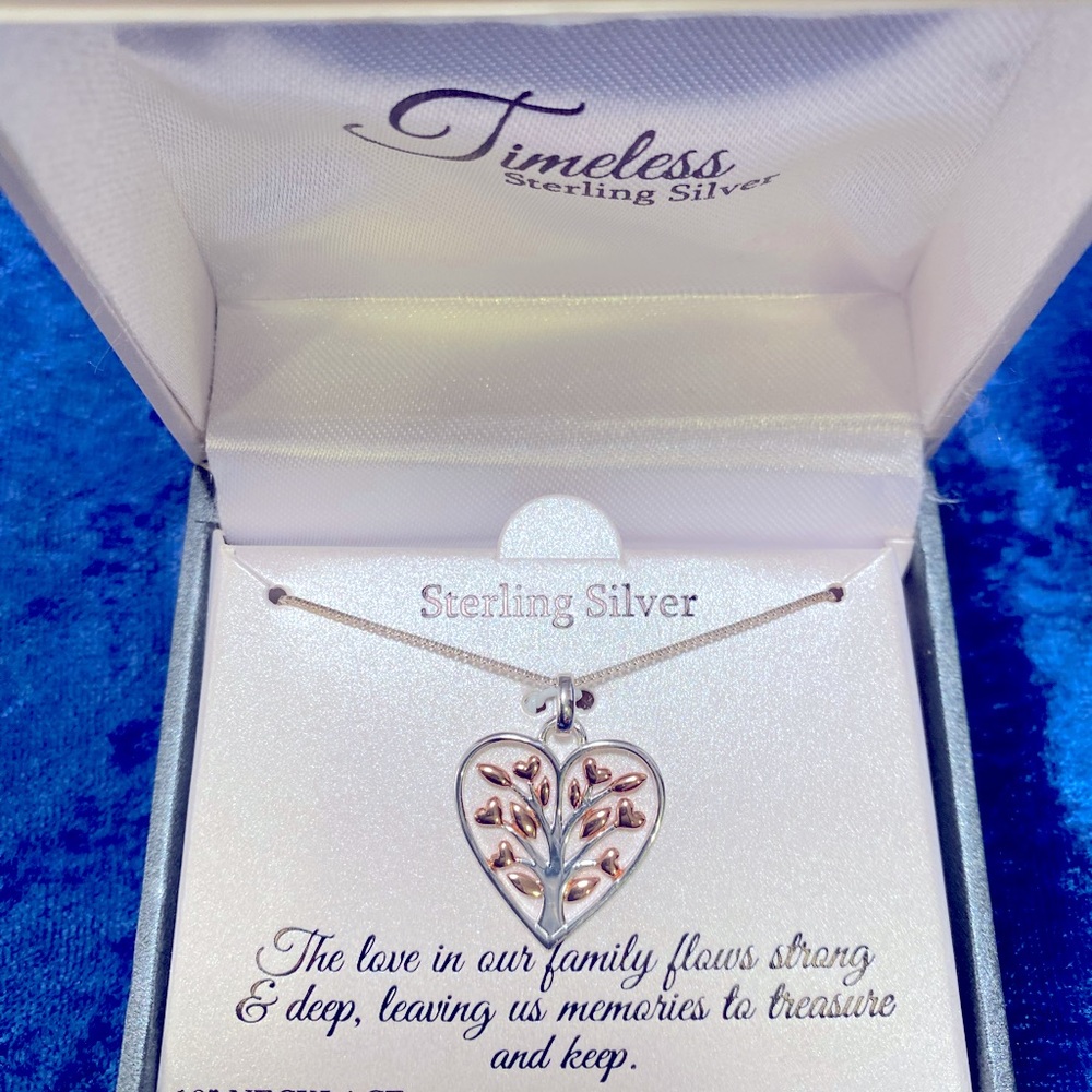 Timeless sterling silver necklace